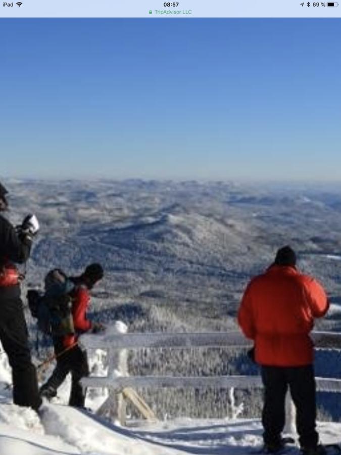 Auberge Centre Ville Saguenay Bagian luar foto